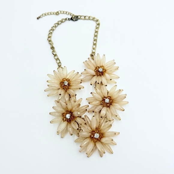 Gold Tone Light Pink Large Flower Statement Necklace - Picture 3 of 9